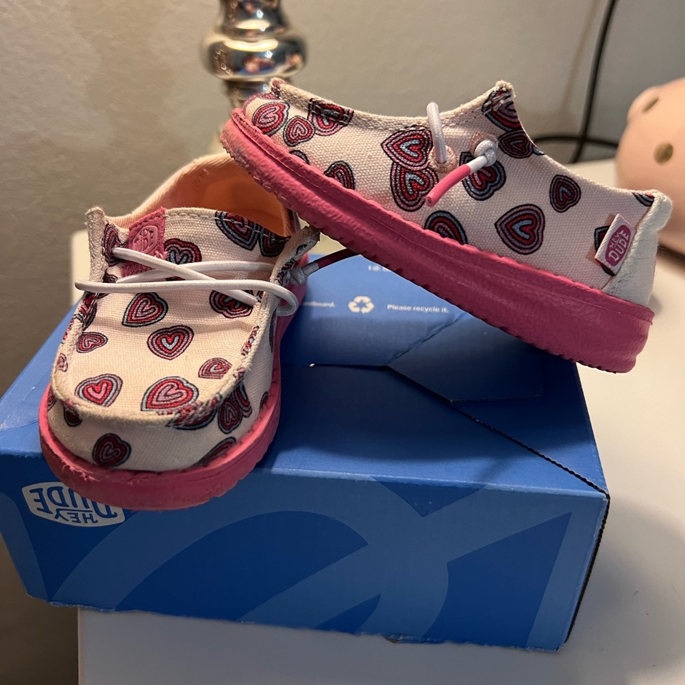 Hey Dude- Toddler pink hearts